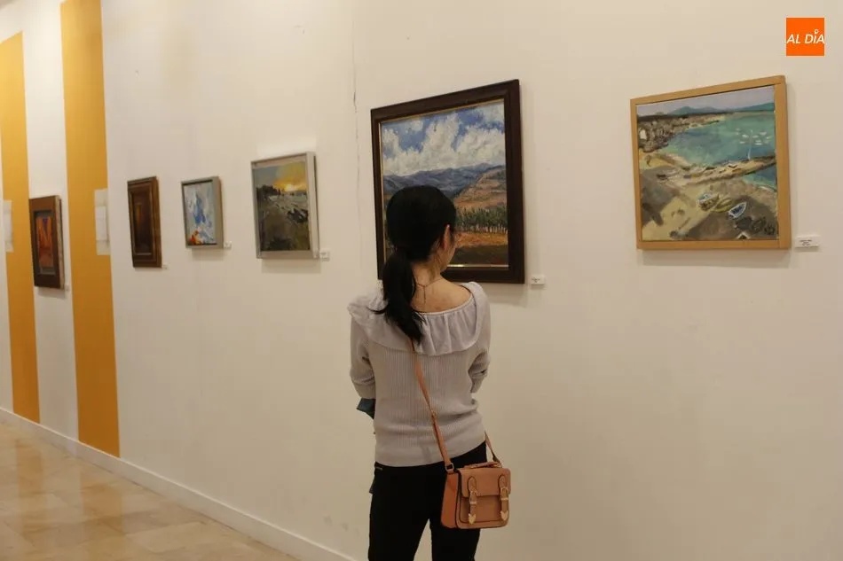 Foto 6 - El Palacio Episcopal abre sus puertas a la IV Bienal Artistas Salmantinos de Manos Unidas  