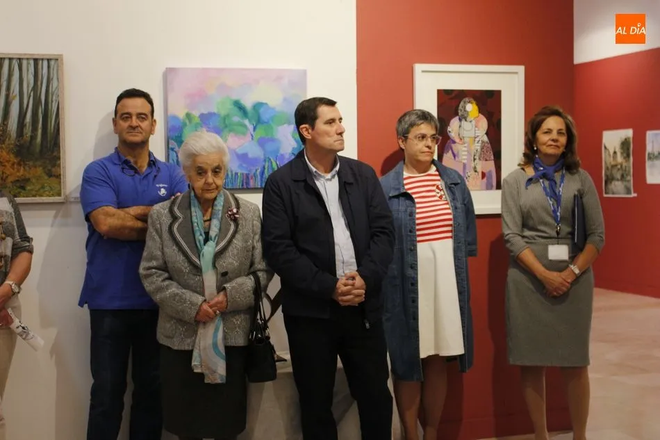 Foto 5 - El Palacio Episcopal abre sus puertas a la IV Bienal Artistas Salmantinos de Manos Unidas  