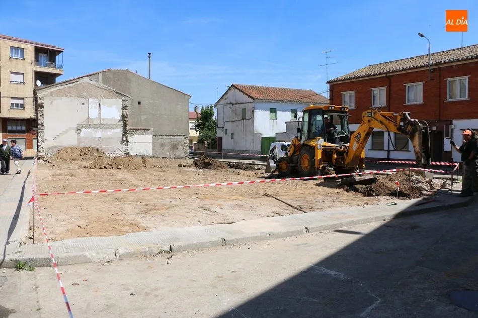 Foto 2 - Comienzan las obras del que ser&aacute; el Parque de los Maestros en Vitigudino  