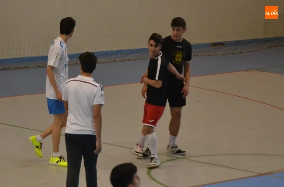 Foto 11 - Doce equipos en 3 categor&iacute;as disputan la novedosa versi&oacute;n intersemanal del Trofeo San Cayetano  