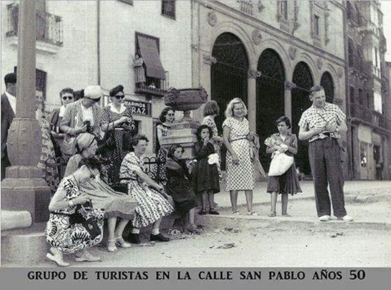 Foto 2 - El atractivo tur&iacute;stico de Salamanca en los a&ntilde;os 50