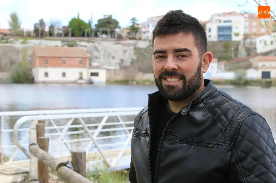 Gonzalo Bautista Castro expone su visión en materia de juventud y fiestas