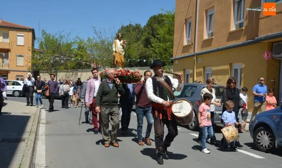 Procesión de San José Obrero en las calles de Ciudad Jardín. Foto de Lydia González