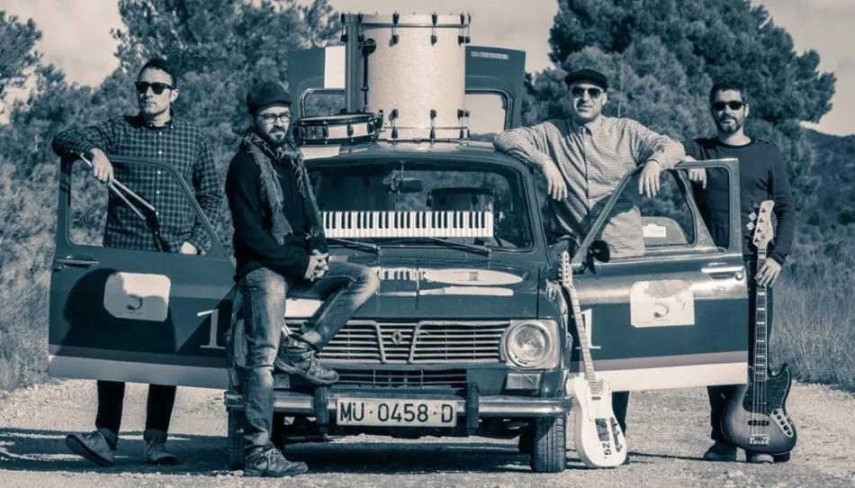 La banda murciana Retropop, formada por Paco Bosch, Sergio Turpin, Dani Ato y Pepe Martínez
