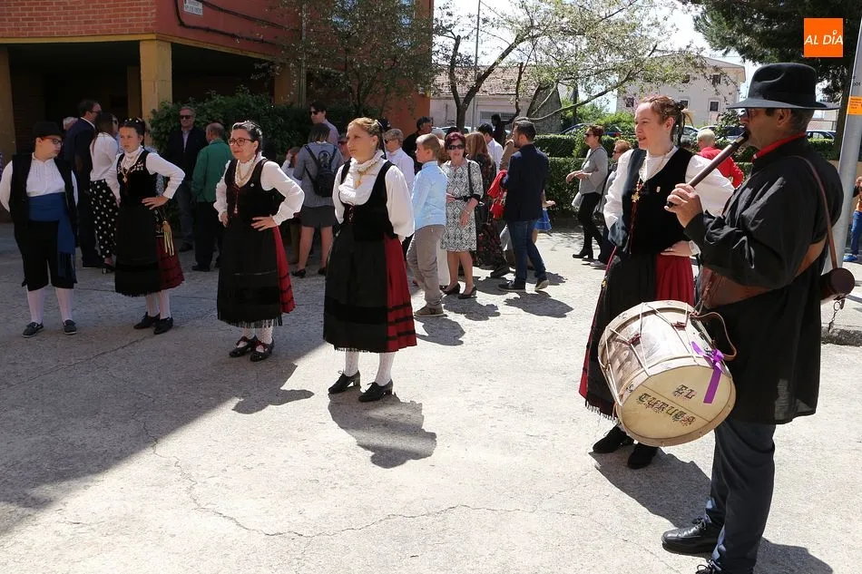 Foto 9 - Soleada fiesta de San Jos&eacute; obrero en la villa