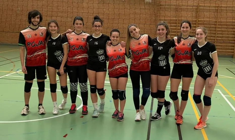 Foto 2 - Los equipos de voley de los Juegos Escolares despiden la temporada  