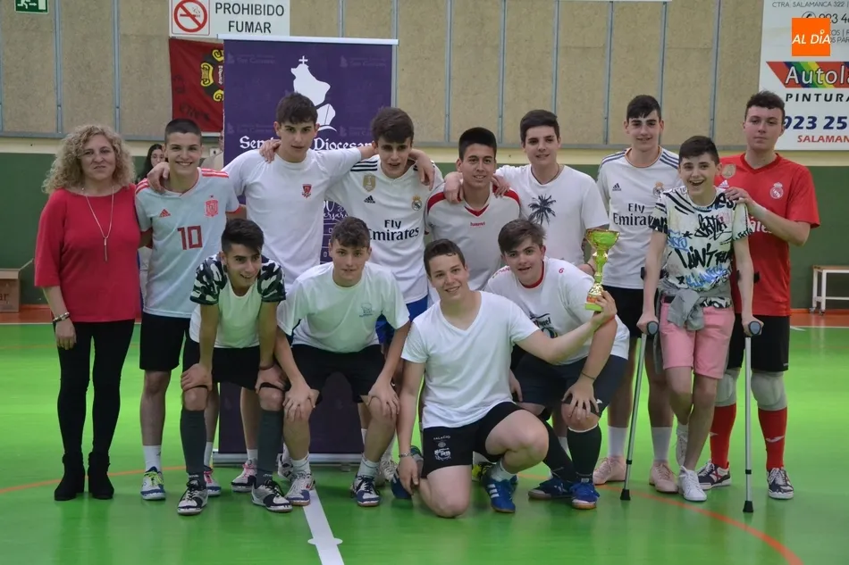 Foto 7 - Buena sesi&oacute;n de finales en el XII Trofeo San Cayetano, que tuvo un recuerdo para Iker Casillas  