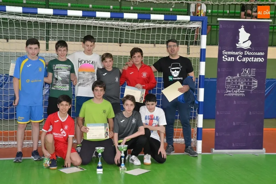 Foto 2 - Buena sesi&oacute;n de finales en el XII Trofeo San Cayetano, que tuvo un recuerdo para Iker Casillas  
