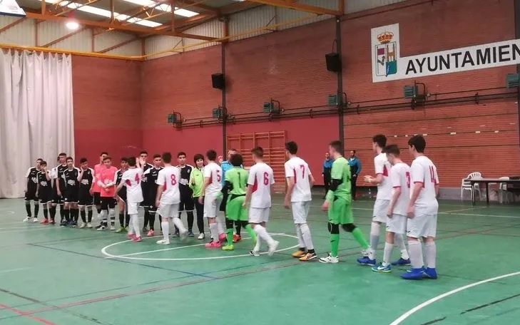 [M 1 Mayo] El Alevín Blanco del Ciudad Rodrigo juega con 6 en solidaridad con las bajas de su...