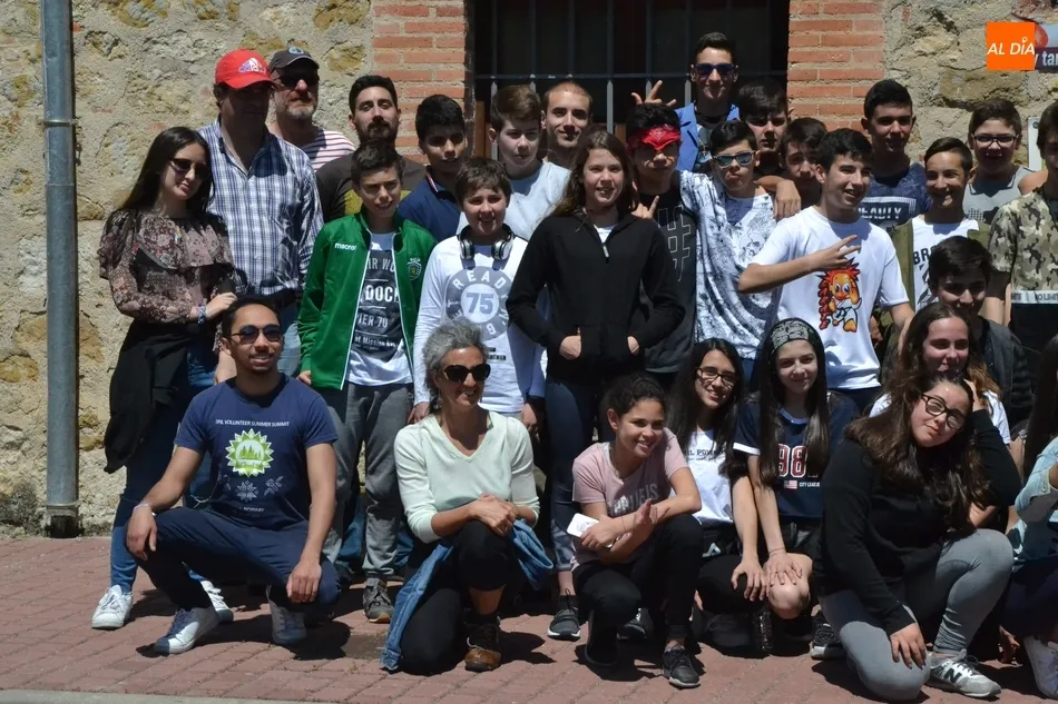 Foto 9 - J&oacute;venes del Fray ejercen de anfitriones de un encuentro con alumnos portugueses  