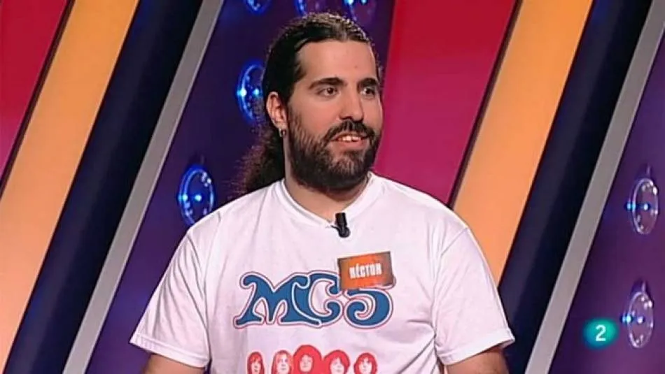 El escritor salmantino Héctor Puertas