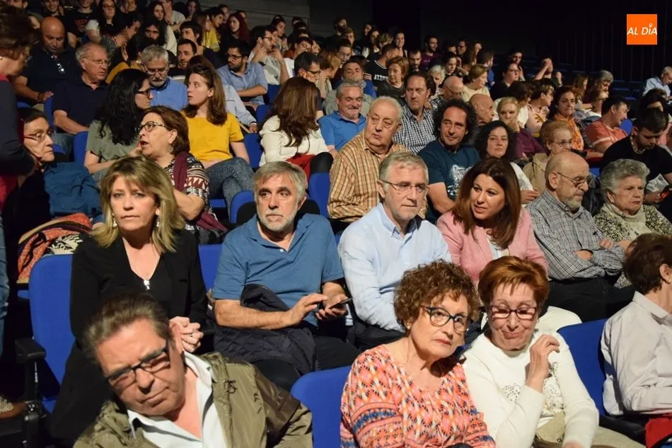Foto 6 - Tr&eacute;bolateatro pone en escena &lsquo;Animales nocturnos&rsquo;