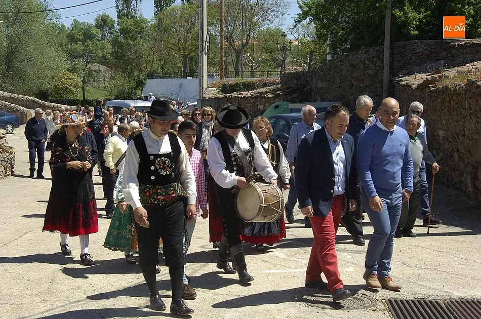 Foto 9 - Los bailes charros animan el bloque solemne de las fiestas de Saelices  
