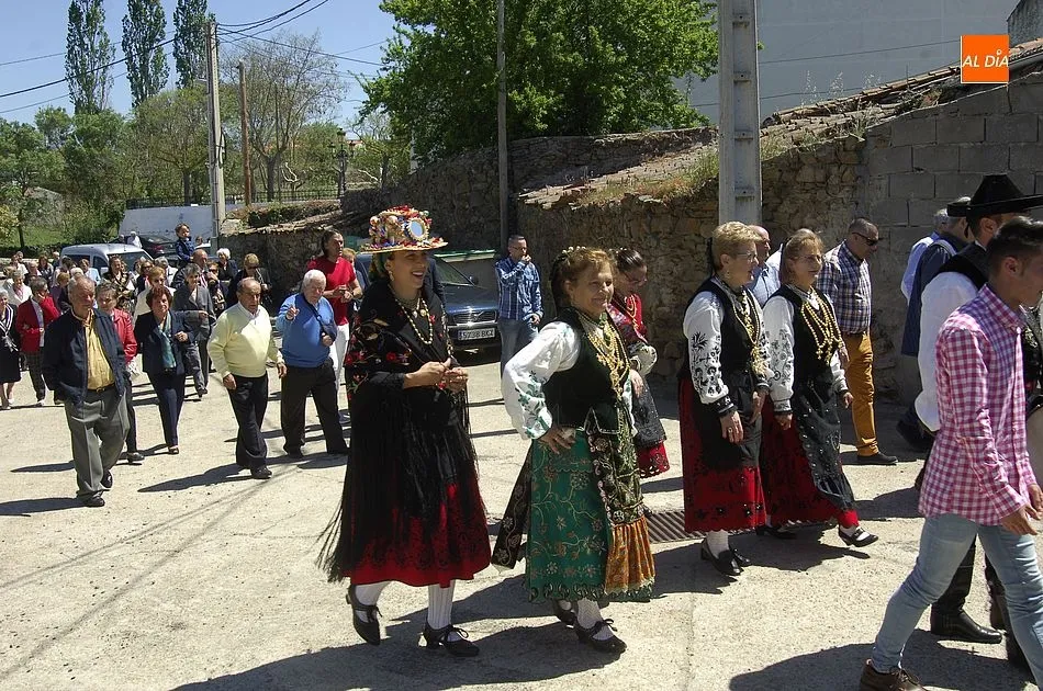 Foto 8 - Los bailes charros animan el bloque solemne de las fiestas de Saelices  