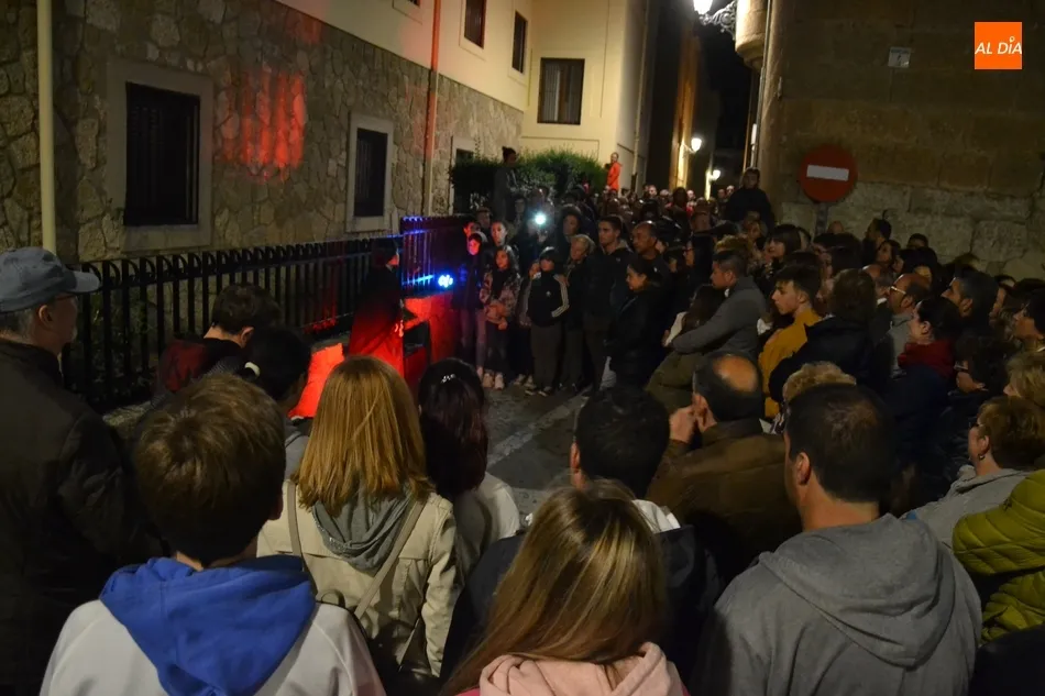 Foto 10 - Unas 200 personas asisten a la primera &lsquo;Ruta de los Malditos 75&rsquo; abierta al p&uacute;blico  