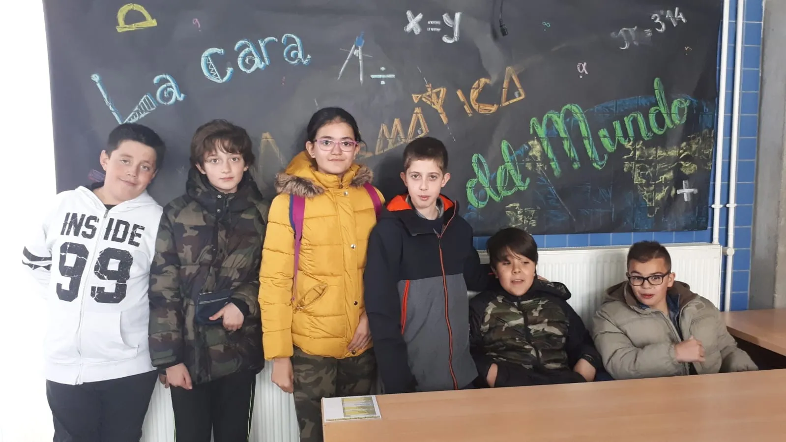 Alumnos participantes en el certamen educativo