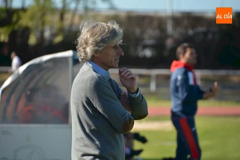 Roberto Aguirre durante el partido / Lydia González