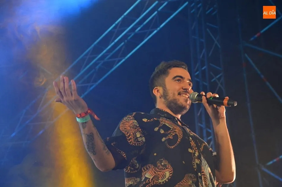 Beret emociona al público con su música