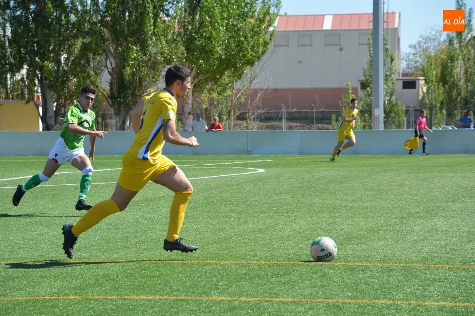 Foto 10 - El Navega y el Hergar Camelot &lsquo;B&rsquo; no dan su brazo a torcer en la pugna por el campeonato&nbsp;