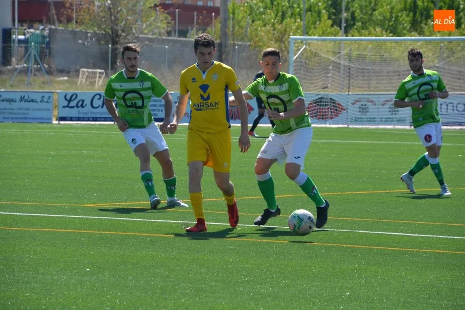 Foto 9 - El Navega y el Hergar Camelot &lsquo;B&rsquo; no dan su brazo a torcer en la pugna por el campeonato&nbsp;