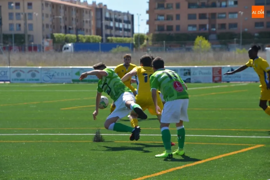Foto 7 - El Navega y el Hergar Camelot &lsquo;B&rsquo; no dan su brazo a torcer en la pugna por el campeonato&nbsp;