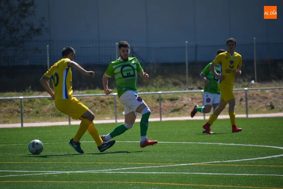 Foto 4 - El Navega y el Hergar Camelot &lsquo;B&rsquo; no dan su brazo a torcer en la pugna por el campeonato&nbsp;