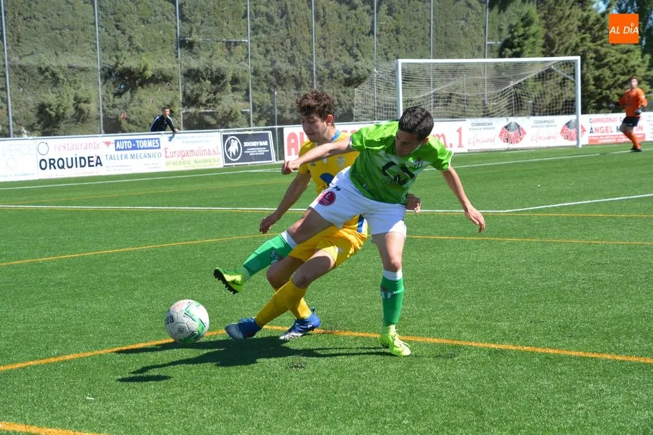 Foto 3 - El Navega y el Hergar Camelot &lsquo;B&rsquo; no dan su brazo a torcer en la pugna por el campeonato&nbsp;