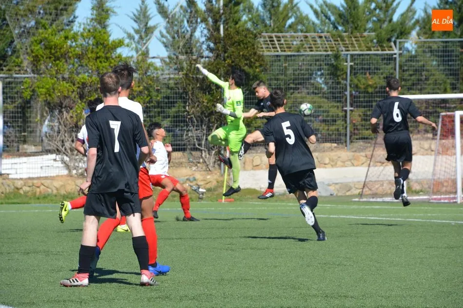 Foto 10 - Resultados, clasificaciones e im&aacute;genes del f&uacute;tbol base regional