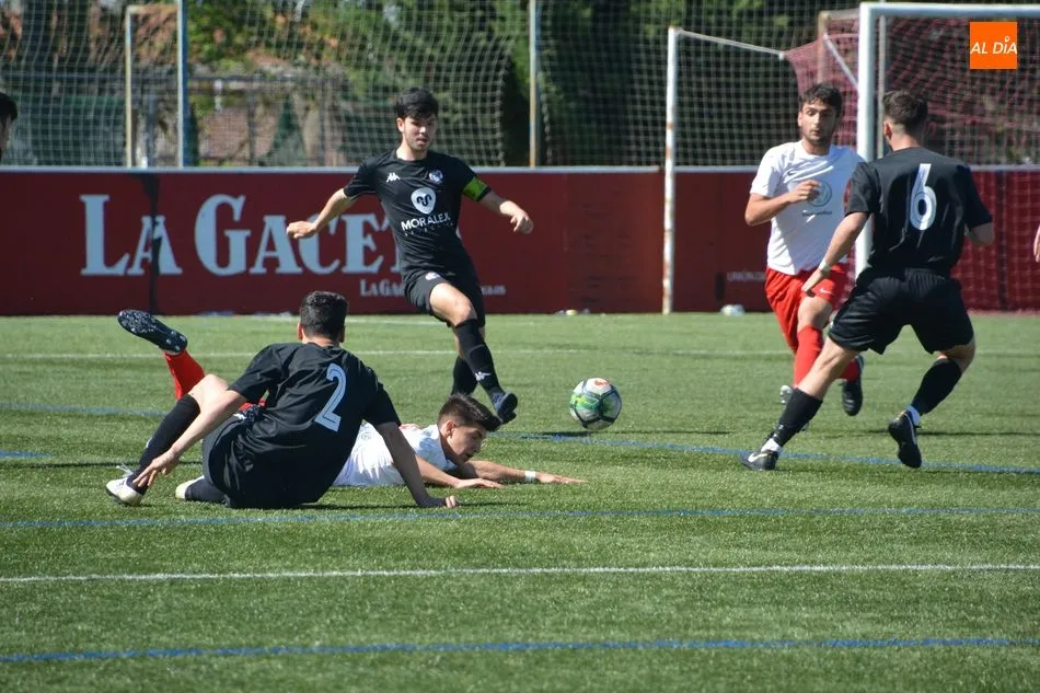 Foto 7 - Resultados, clasificaciones e im&aacute;genes del f&uacute;tbol base regional