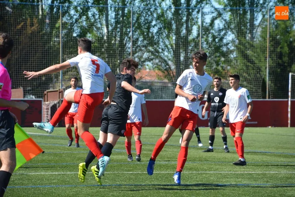 Foto 6 - Resultados, clasificaciones e im&aacute;genes del f&uacute;tbol base regional