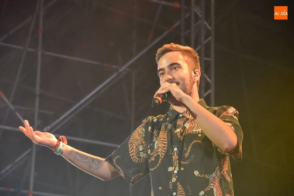 Foto 7 - Beret emociona al p&uacute;blico con su m&uacute;sica
