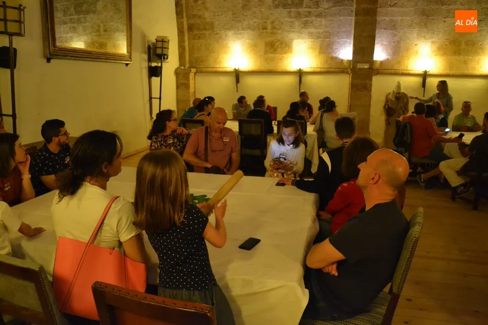 Foto 7 - Un nuevo grupo de mirobrigenses y turistas conoce de una forma diferente el Parador  