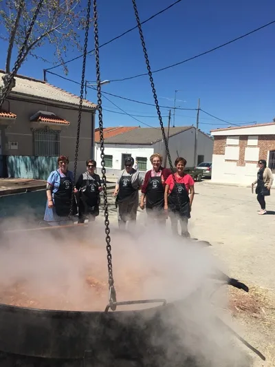 Foto 8 - Cantaracillo celebra su IV matanza t&iacute;pica