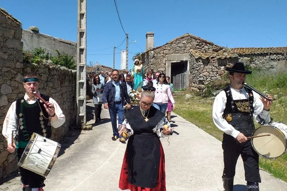 Foto 4 - La Moralita celebra su fiesta en honor a la Virgen de las Candelas  