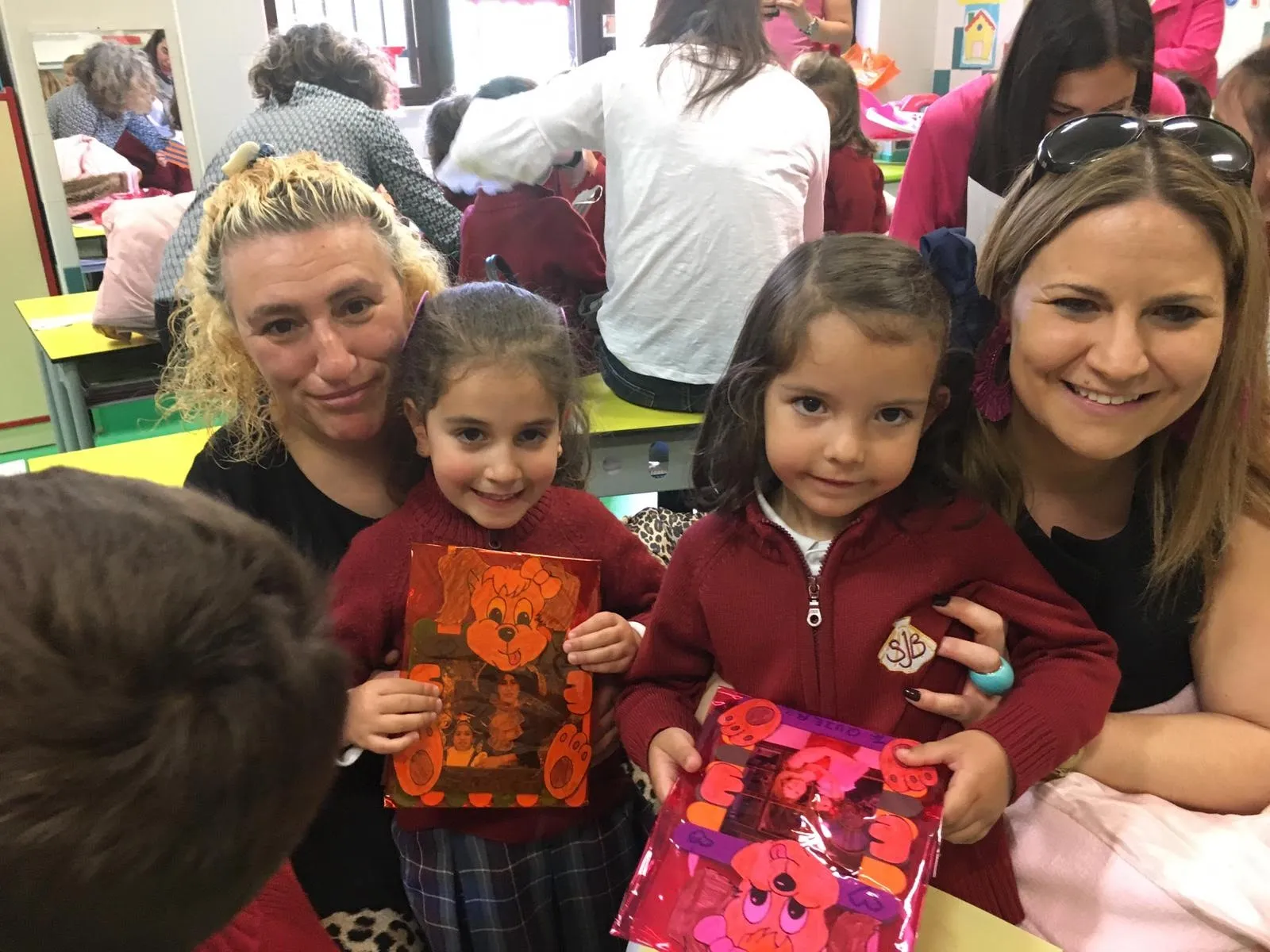 Foto 10 - Los alumnos de Educaci&oacute;n Infantil del San Juan Bosco celebran el D&iacute;a de la Madre