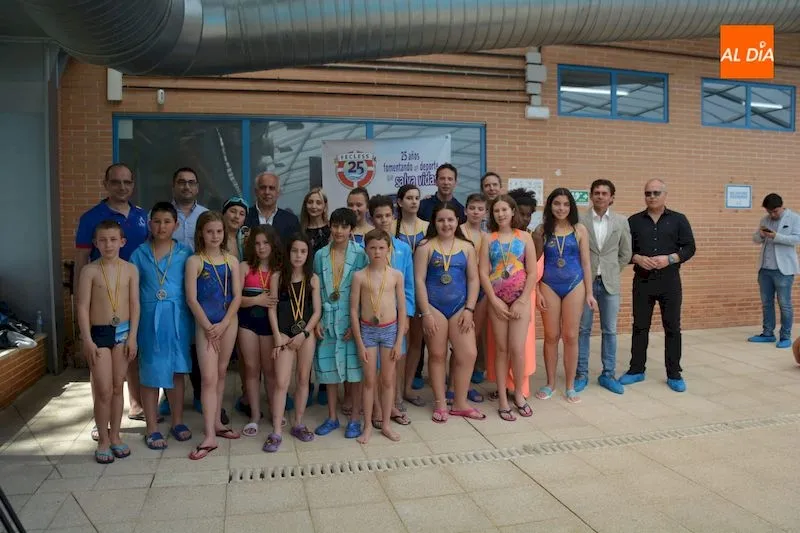 Asistentes a los actos conmemorativos por el aniversario/ Foto: Lydia González