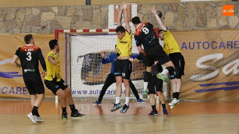 Acción del partido disputado en Polideportivo Río Tormes