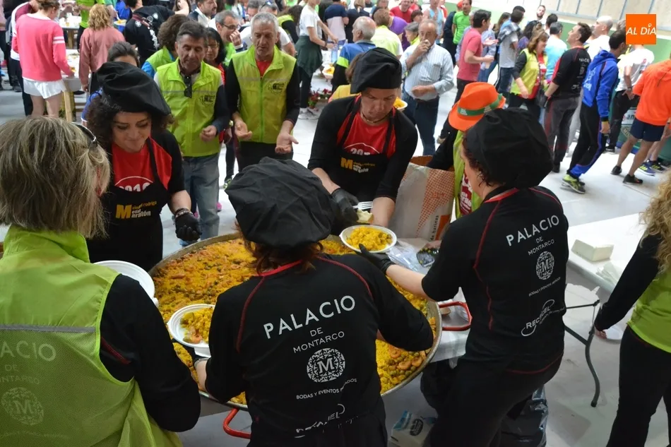 Foto 2 - La Media Marat&oacute;n corona a sus mejores atletas en una florida ceremonia de premiaci&oacute;n  