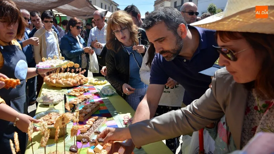 Las desgustaciones y exhibiciones copan la segunda jornada de la Feria del Queso de Hinojosa de...