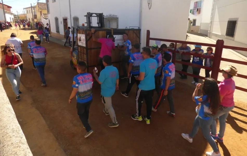 Foto 10 - Los actos taurinos de Bocacara dejaron un joven corneado  