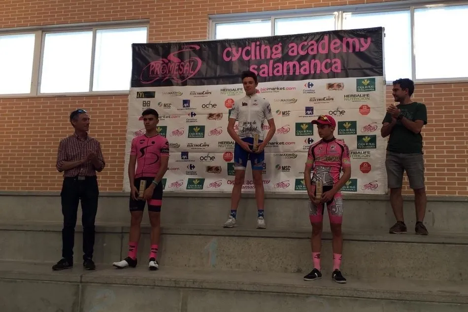 Foto 5 - Iv&aacute;n Romeo y Estela Dom&iacute;nguez se proclaman vencedores&nbsp;del I Trofeo de Ciclismo Cadete Sard&oacute;n de ...