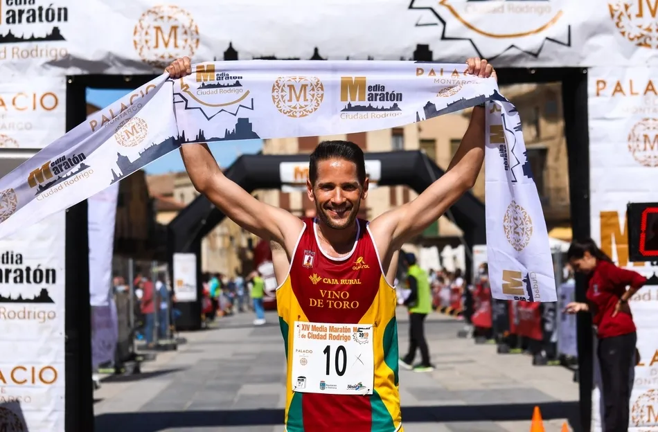 Foto 6 - Algunas fotos m&aacute;s de la Media Marat&oacute;n del domingo  