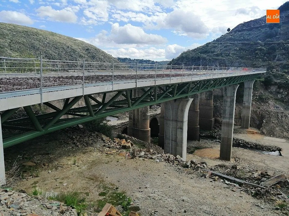 Foto 9 - As&iacute; marcha la construcci&oacute;n del nuevo puente del Risco de Martiago  