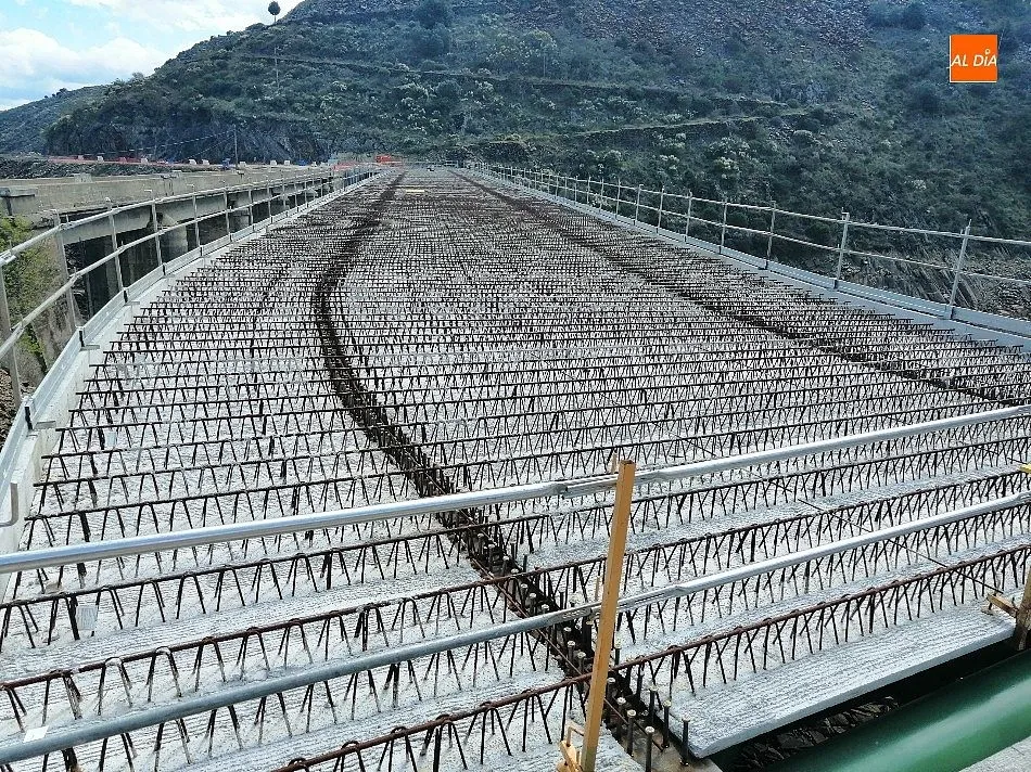 Foto 11 - As&iacute; marcha la construcci&oacute;n del nuevo puente del Risco de Martiago  
