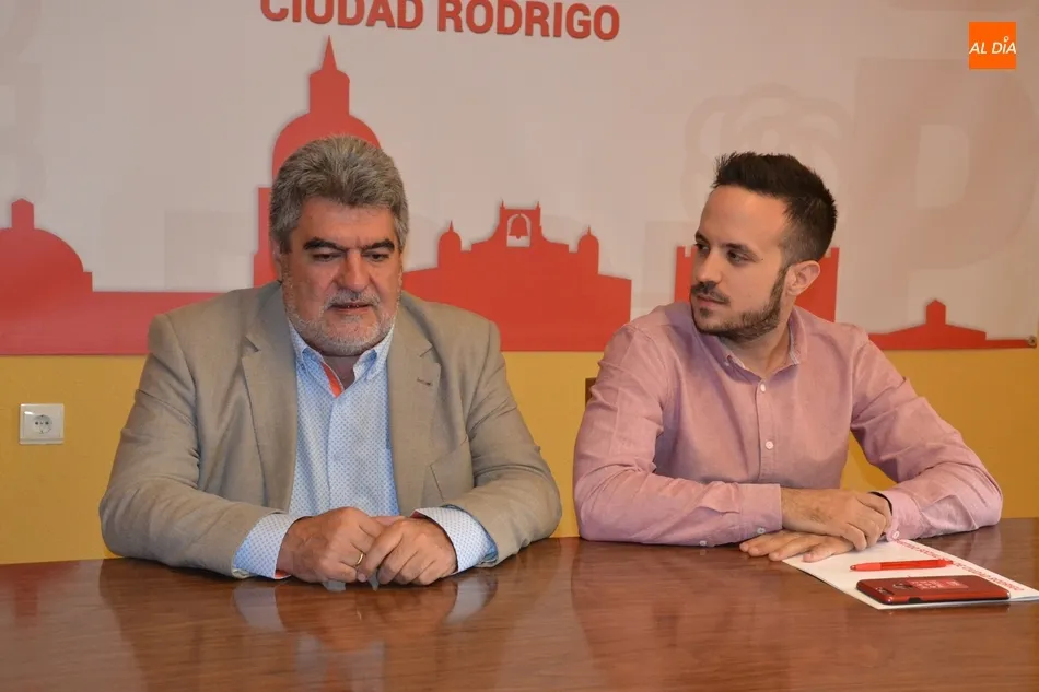 El PSOE, sorprendido con la amnesia retrógrada y post-traumática de los candidatos del PP  