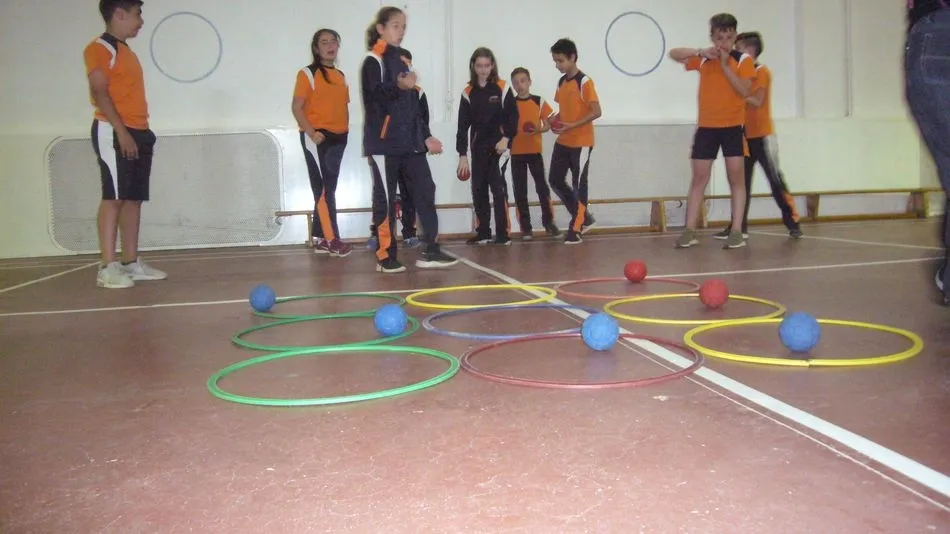Foto 8 - &lsquo;Deporte para todos&rsquo; con la Fundaci&oacute;n Aviva en el Colegio Antonio Machado