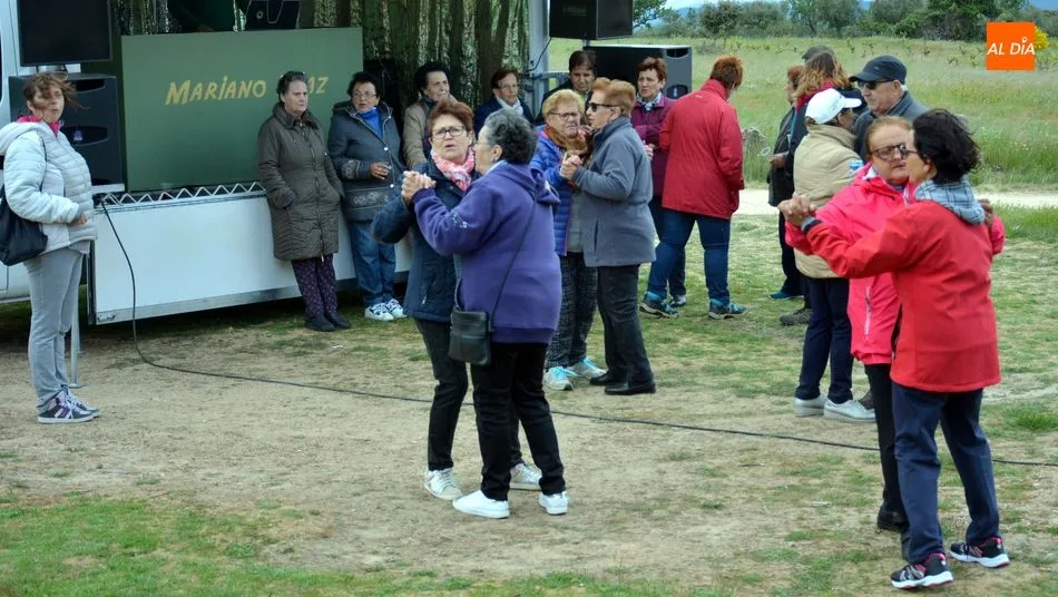 Foto 5 - La celebraci&oacute;n de San Gregorio re&uacute;ne a los lumbralenses en Las Vi&ntilde;as