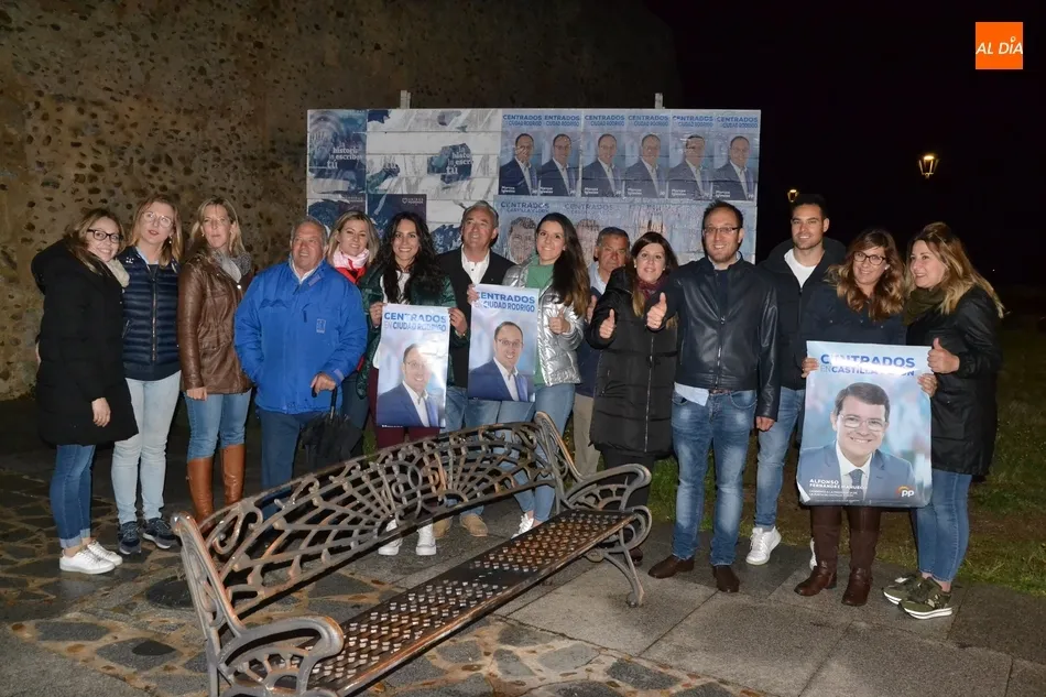 Foto 2 - Pistoletazo oficial con una ligera llovizna a la lucha por la Alcald&iacute;a  