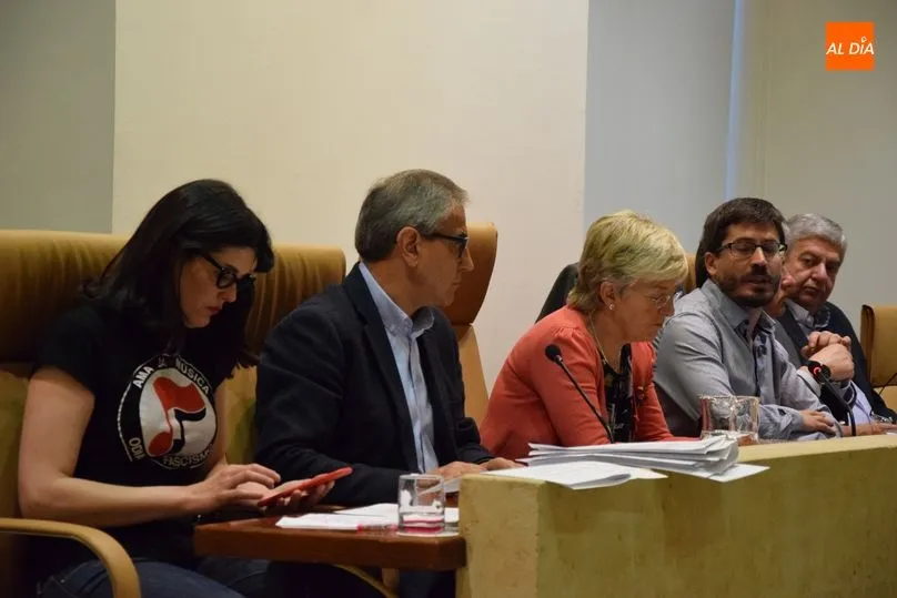 Foto 3 - El&nbsp;reglamento de Participaci&oacute;n Ciudadana sale adelante tras un intenso debate en el &uacute;ltimo pleno ...
