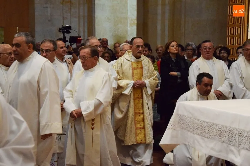 Foto 11 - La Di&oacute;cesis homenajea a siete sacerdotes por su dedicaci&oacute;n a la comunidad